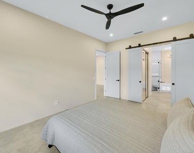 176 Nw Bentley Circle - Photo Thumbnail 15