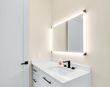 176 Nw Bentley Circle - Photo Thumbnail 24