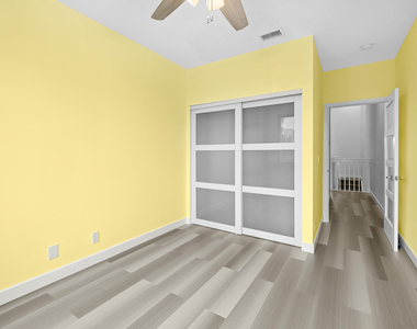 88 N Lakeshore Drive - Photo Thumbnail 28