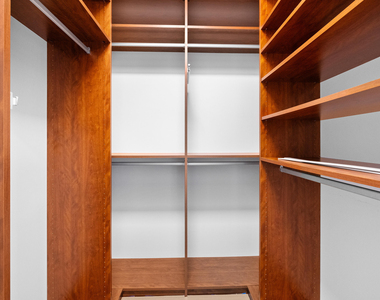 88 N Lakeshore Drive - Photo Thumbnail 18
