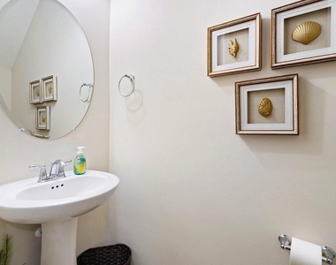 16310 Oakview Drive - Photo Thumbnail 18