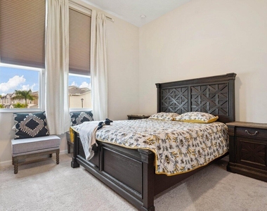 16310 Oakview Drive - Photo Thumbnail 17