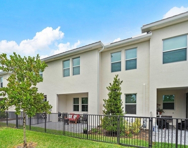 16310 Oakview Drive - Photo Thumbnail 21