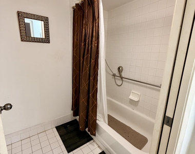 9511 Weldon Circle - Photo Thumbnail 14