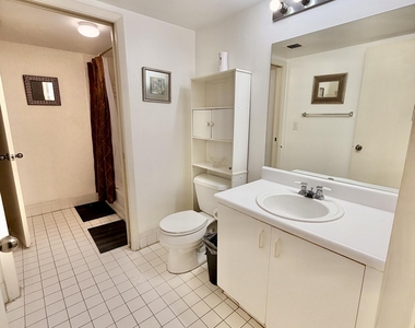 9511 Weldon Circle - Photo Thumbnail 15