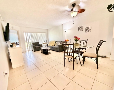 9511 Weldon Circle - Photo Thumbnail 8