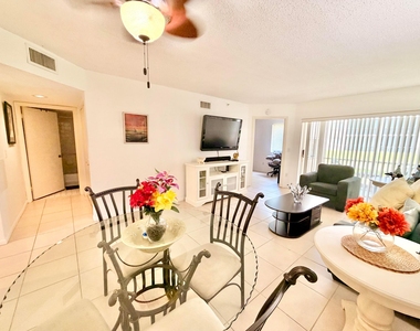 9511 Weldon Circle - Photo Thumbnail 9