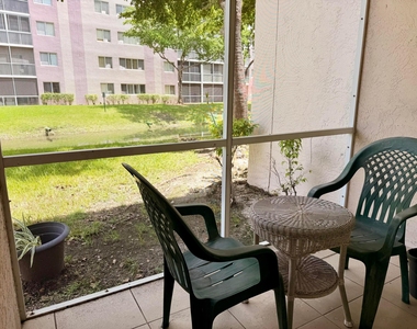 9511 Weldon Circle - Photo Thumbnail 16
