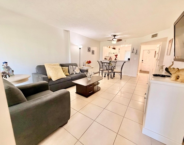 9511 Weldon Circle - Photo Thumbnail 11