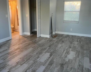 817 S L Street - Photo Thumbnail 1