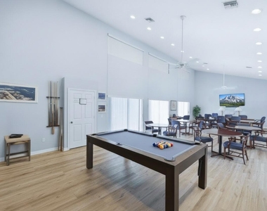 88 N Lakeshore Drive - Photo Thumbnail 63