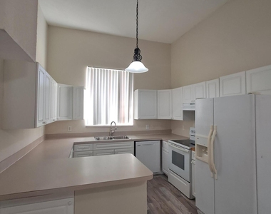 1140 Hernando Street - Photo Thumbnail 11