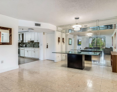 900 Ne 195th Street - Photo Thumbnail 7