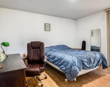 900 Ne 195th Street - Photo Thumbnail 19