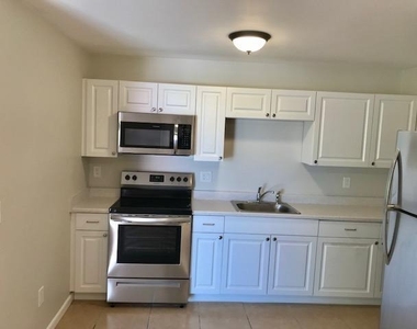 419 N Broadway - Photo Thumbnail 11