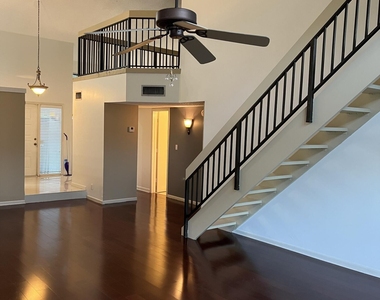2800 S Oakland Forest Drive - Photo Thumbnail 1
