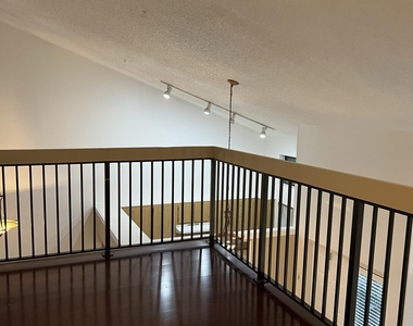 2800 S Oakland Forest Drive - Photo Thumbnail 19