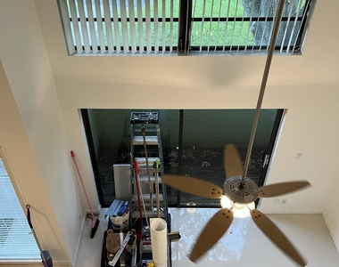 2800 S Oakland Forest Drive - Photo Thumbnail 16