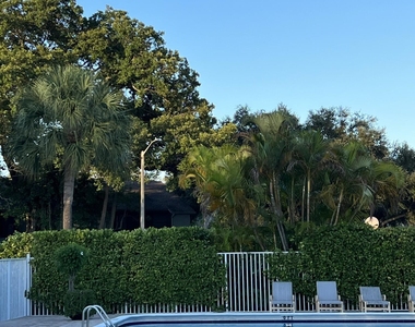 2800 S Oakland Forest Drive - Photo Thumbnail 24