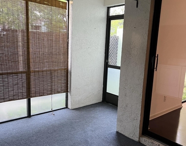 2800 S Oakland Forest Drive - Photo Thumbnail 20