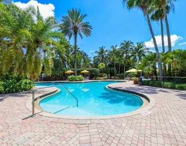 15155 Michelangelo Boulevard - Photo Thumbnail 9