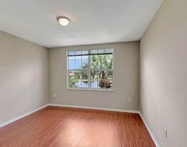15155 Michelangelo Boulevard - Photo Thumbnail 20