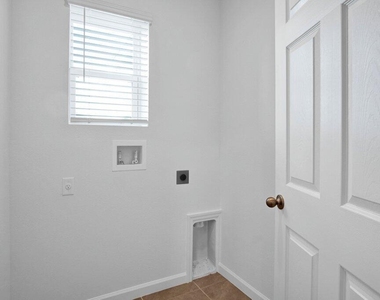 12341 Nettuno Way - Photo Thumbnail 34