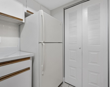 9166 W Atlantic Boulevard - Photo Thumbnail 6