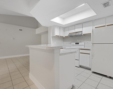 9166 W Atlantic Boulevard - Photo Thumbnail 2