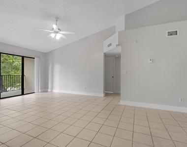 9166 W Atlantic Boulevard - Photo Thumbnail 11
