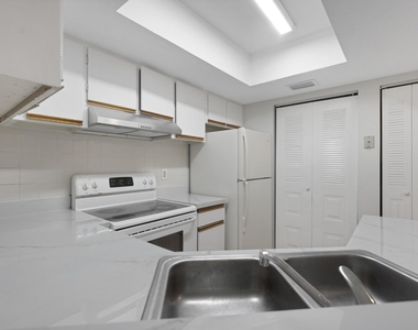 9166 W Atlantic Boulevard - Photo Thumbnail 7