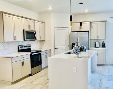 18486 Claybrook Street - Photo Thumbnail 2