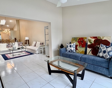 7702 Majestic Palm Drive - Photo Thumbnail 27
