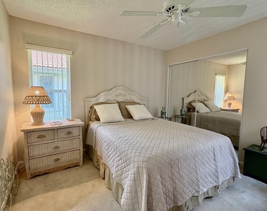 7702 Majestic Palm Drive - Photo Thumbnail 32