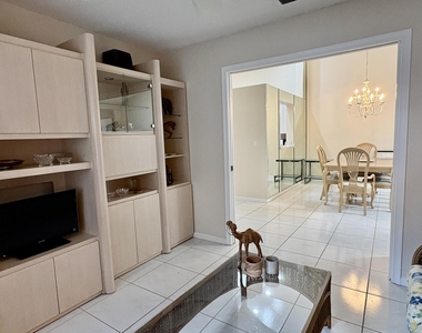 7702 Majestic Palm Drive - Photo Thumbnail 19