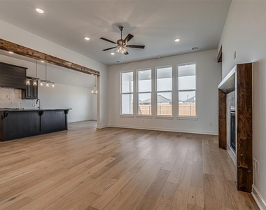 16266 S 89 Avenue - Photo Thumbnail 9
