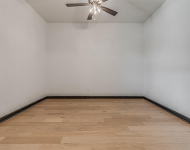 16266 S 89 Avenue - Photo Thumbnail 42