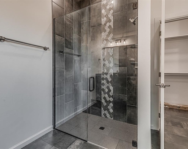 16266 S 89 Avenue - Photo Thumbnail 39