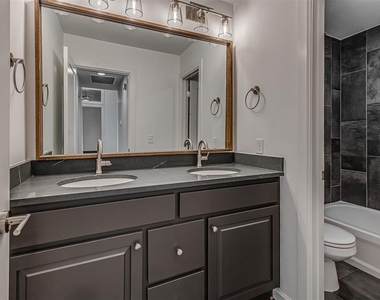 16266 S 89 Avenue - Photo Thumbnail 27
