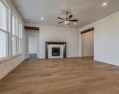 16266 S 89 Avenue - Photo Thumbnail 17