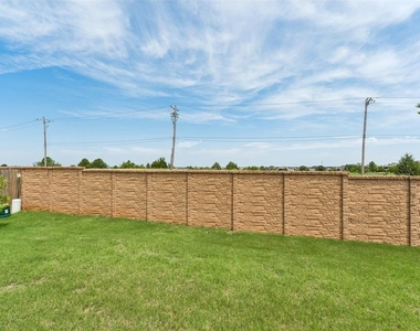 3425 Nw 164th Terrace - Photo Thumbnail 34