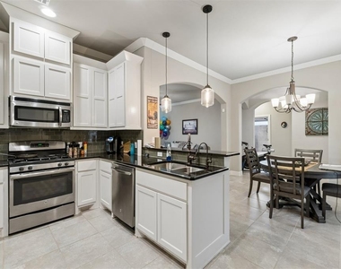 3425 Nw 164th Terrace - Photo Thumbnail 12