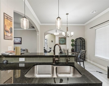 3425 Nw 164th Terrace - Photo Thumbnail 15