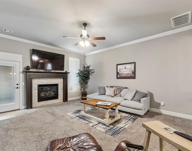 3425 Nw 164th Terrace - Photo Thumbnail 8