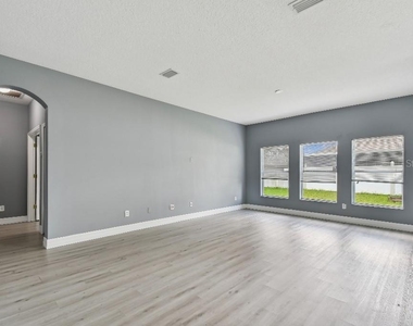 17831 Golden Leaf Lane - Photo Thumbnail 4