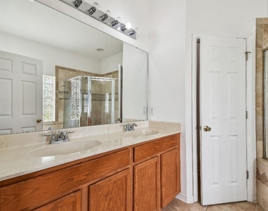 17831 Golden Leaf Lane - Photo Thumbnail 14