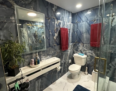 4557 Luxemburg Court - Photo Thumbnail 10