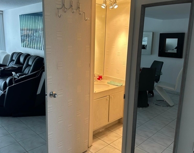 4557 Luxemburg Court - Photo Thumbnail 30