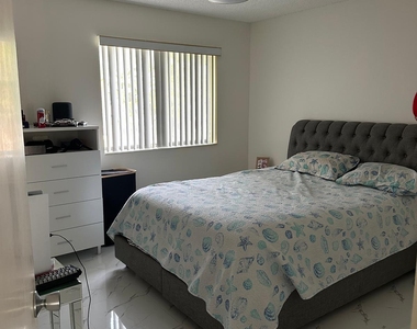 4557 Luxemburg Court - Photo Thumbnail 13