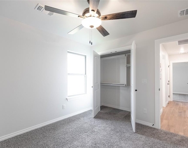 15504 Springfield Lane - Photo Thumbnail 10